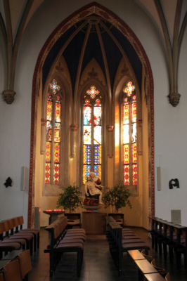 Pfarrkirche Chorraum von 1872/73 mit Versperbild