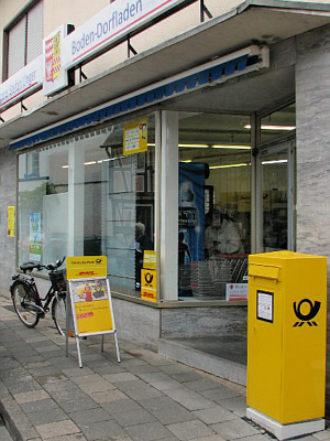 Boden-Dorfladen &copy; Karl Hanenberg